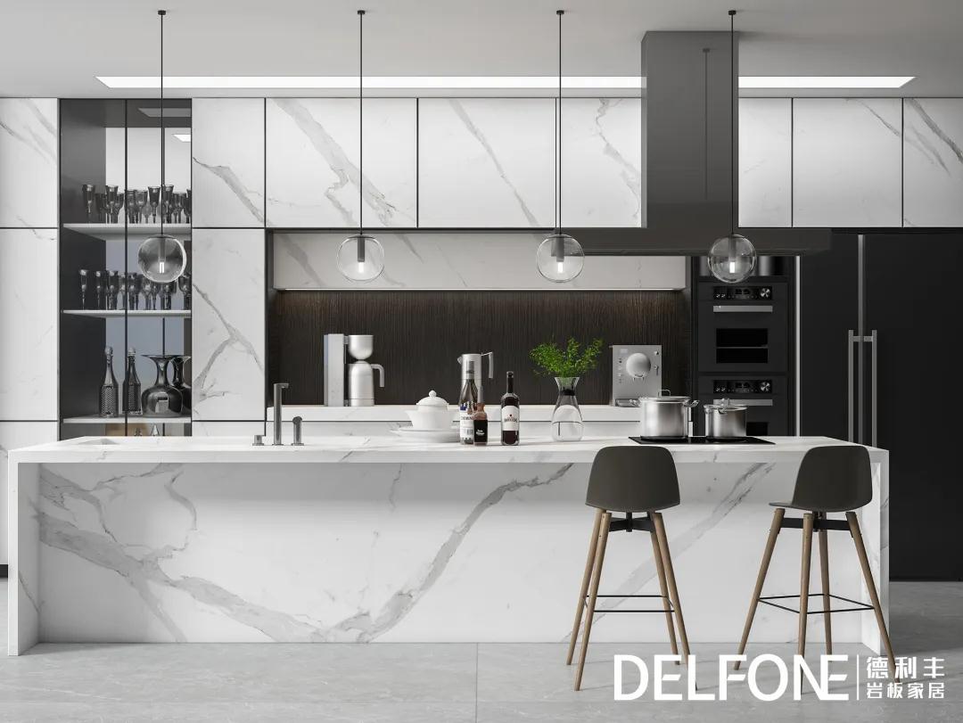 照進(jìn)現(xiàn)實(shí)的《三十而已》,為何如此火爆