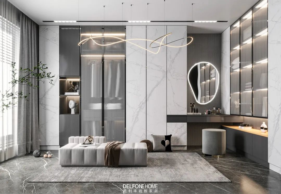 據說，集美貌與智慧為一體，才滿分！