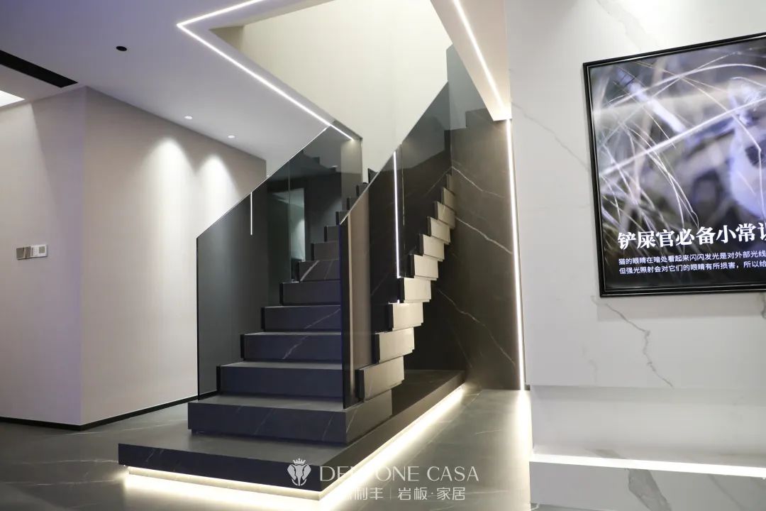 這幾款巖板樓梯,一個比一個驚艷!(圖3) 這幾款巖板樓梯,一個比一個驚艷!(圖3)