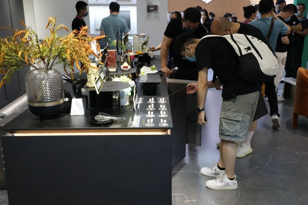 實(shí)力綻放 巖領(lǐng)未來 | 德利豐X2022廣州建博會圓滿收官!(圖2) 實(shí)力綻放 巖領(lǐng)未來 | 德利豐X2022廣州建博會圓滿收官!(圖2)