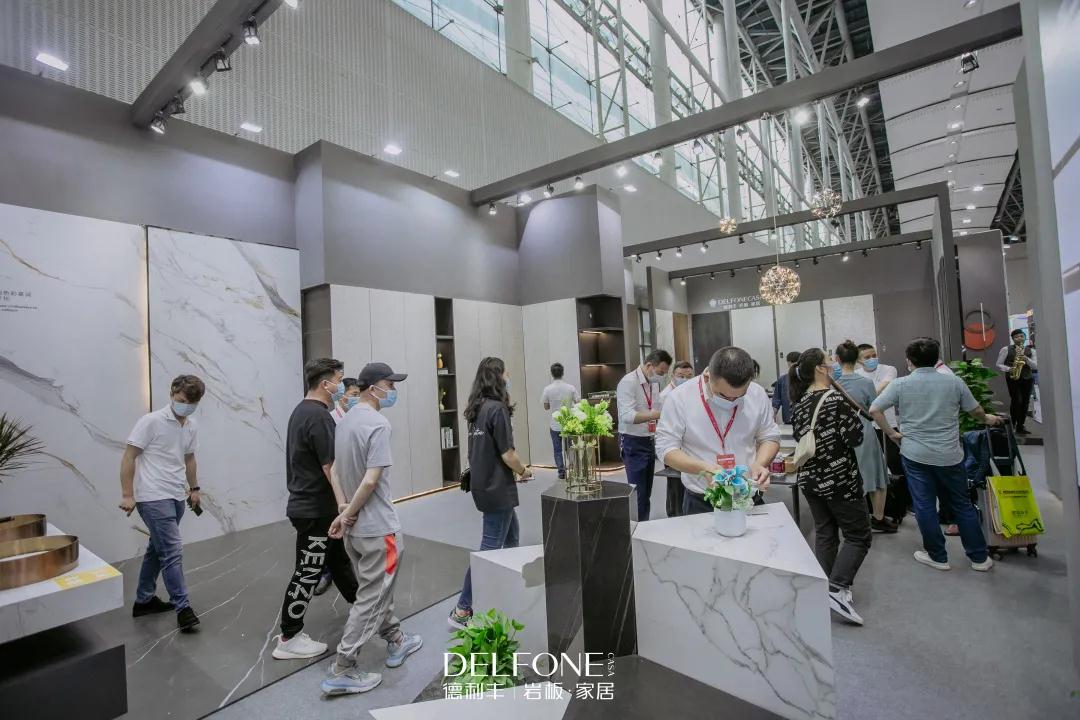 巖載定制家 | 德利豐攜新品火爆廣州家博會(圖3) 巖載定制家 | 德利豐攜新品火爆廣州家博會(圖3)