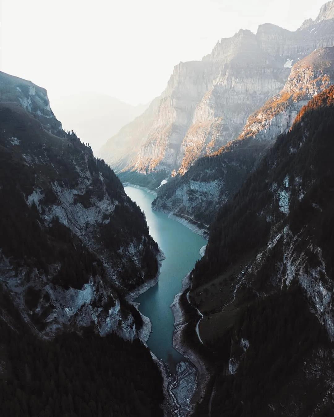 DELFONE新品 | 渾然天成的莎士比亞高級灰，盡顯空間品味(圖1)