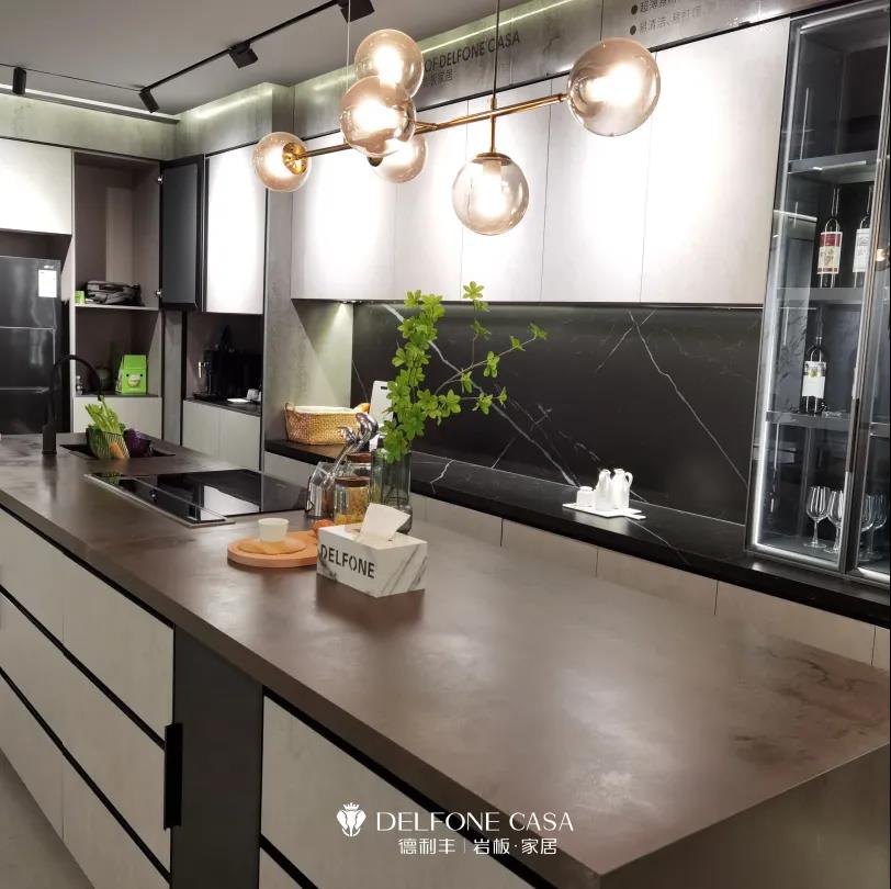 探店速遞 | 德利豐余姚巖板展館,營(yíng)造自然、品味與格調(diào)(圖11) 探店速遞 | 德利豐余姚巖板展館,營(yíng)造自然、品味與格調(diào)(圖11)