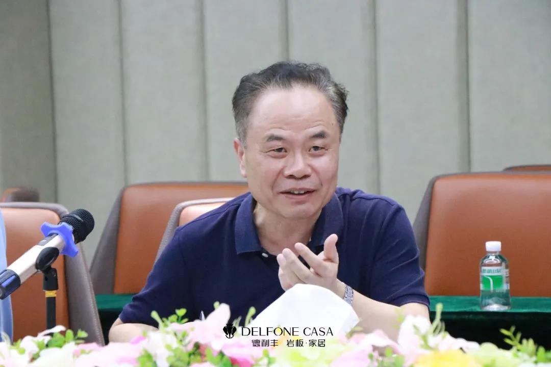 德利豐3mm超薄高強家居飾面巖板達到國際先進水平(圖3) 德利豐3mm超薄高強家居飾面巖板達到國際先進水平(圖3)