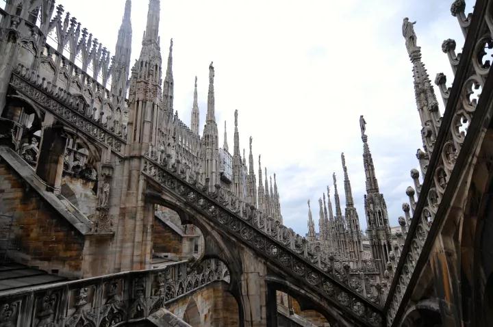 以神圣之名,載譽(yù)而至——米蘭(圖12) 以神圣之名,載譽(yù)而至——米蘭(圖12)