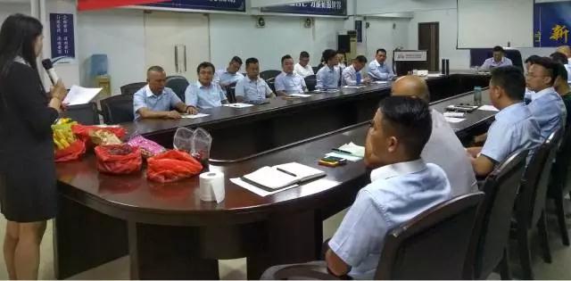 展雄心,鼓干勁|德利豐家居10月份策馬揚(yáng)鞭總結(jié)(圖2) 展雄心,鼓干勁|德利豐家居10月份策馬揚(yáng)鞭總結(jié)(圖2)