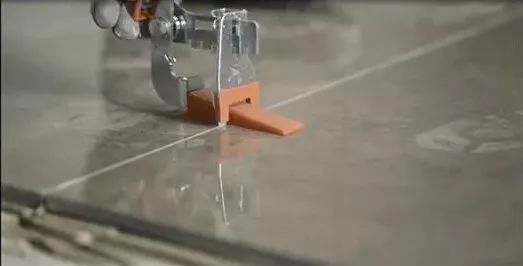 【干貨】7步解鎖大巖板鋪貼技巧！(圖8)