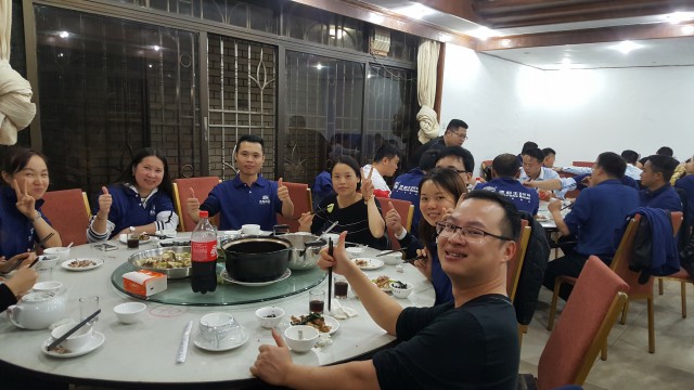 健康月·德利豐家居西樵山戶外拓展活動順利舉行(圖7) 健康月·德利豐家居西樵山戶外拓展活動順利舉行(圖7)