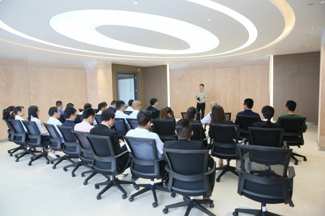 德利豐家居吹響2018戰斗的號角——3月動員大會圓(圖9)