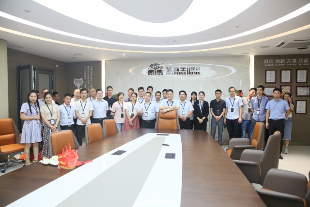 德利豐家居7月總結會暨員工生日會凝心聚力,為(圖6) 德利豐家居7月總結會暨員工生日會凝心聚力,為(圖6)