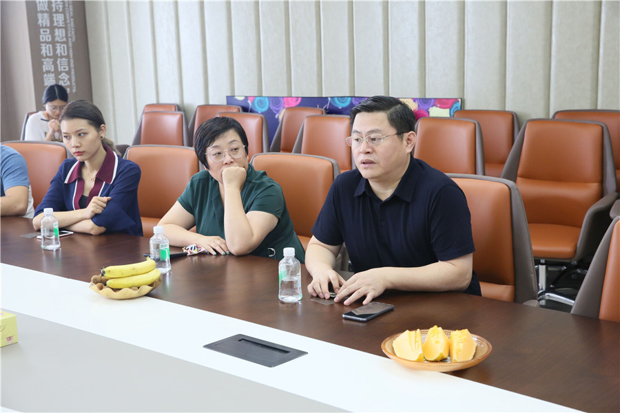 今日頭條|行業領導張傳喜會長蒞臨德利豐家居(圖7) 今日頭條|行業領導張傳喜會長蒞臨德利豐家居(圖7)