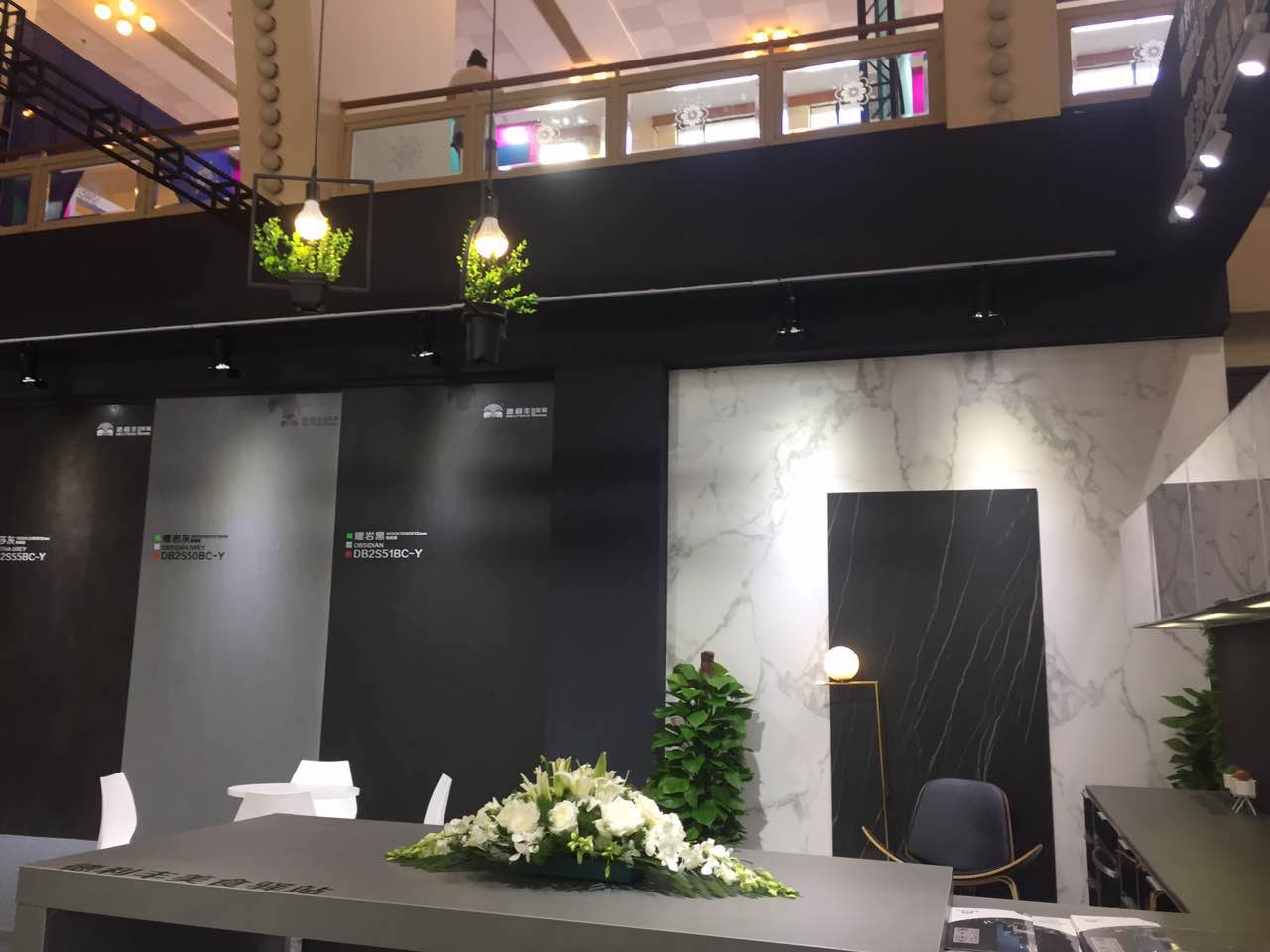 引領行業大風尚—德利豐家居霸氣亮相上海設計(圖3) 引領行業大風尚—德利豐家居霸氣亮相上海設計(圖3)