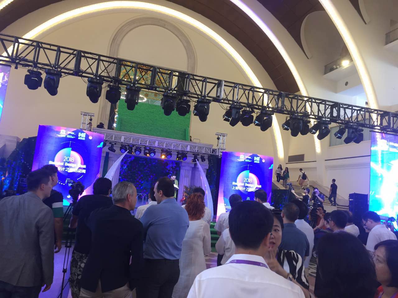 引領行業大風尚—德利豐家居霸氣亮相上海設計(圖7) 引領行業大風尚—德利豐家居霸氣亮相上海設計(圖7)