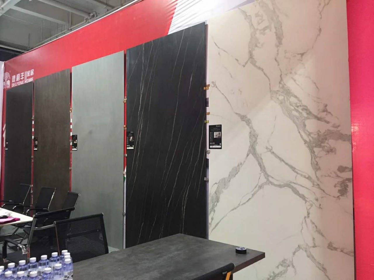 客似云來,德利豐家居成甘肅藍裝家博會貴寵!(圖4) 客似云來,德利豐家居成甘肅藍裝家博會貴寵!(圖4)