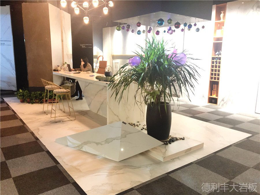 簡直不能再酷!德利豐大巖板太原專賣店成時尚(圖3) 簡直不能再酷!德利豐大巖板太原專賣店成時尚(圖3)