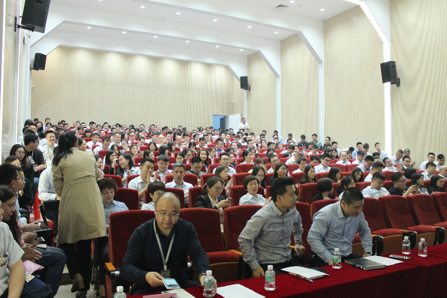 金牌商學院第一講——防范法律風險 提高職能管(圖8) 金牌商學院第一講——防范法律風險 提高職能管(圖8)