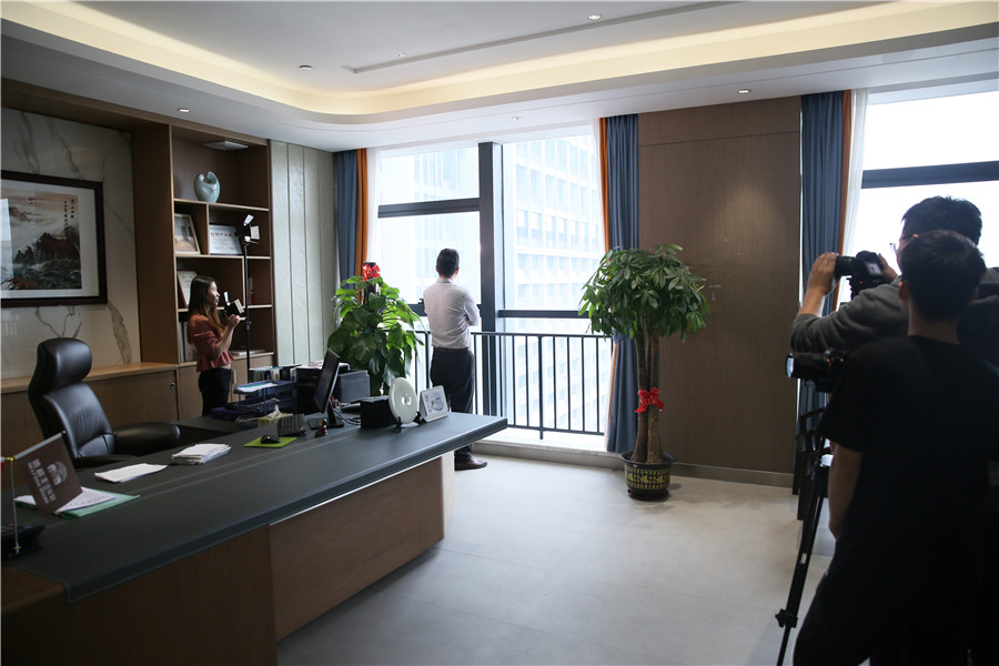 直擊德利豐品牌形象宣傳片拍攝現場,一大波片(圖7) 直擊德利豐品牌形象宣傳片拍攝現場,一大波片(圖7)