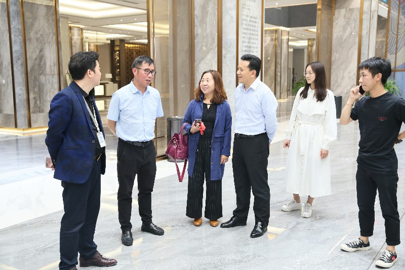 中建裝配設(shè)計(jì)院溫啟彬院長一行蒞臨金牌企業(yè),(圖4) 中建裝配設(shè)計(jì)院溫啟彬院長一行蒞臨金牌企業(yè),(圖4)
