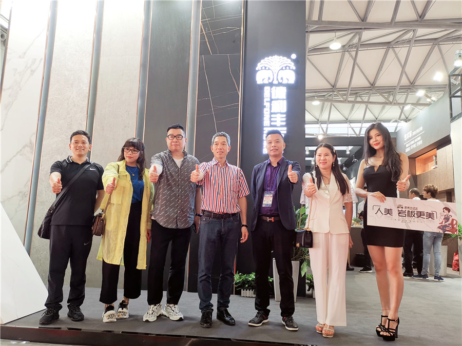 德利豐家居定制LIFE3.0展隆重開幕,探索高端家居(圖2) 德利豐家居定制LIFE3.0展隆重開幕,探索高端家居(圖2)