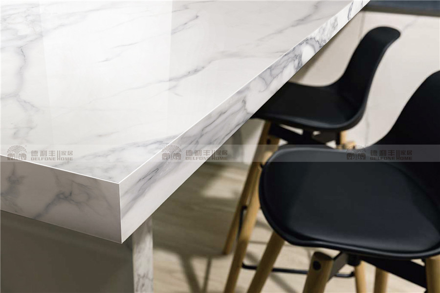 簡而不凡,奢而不華,現(xiàn)在的設(shè)計圈都流行這種