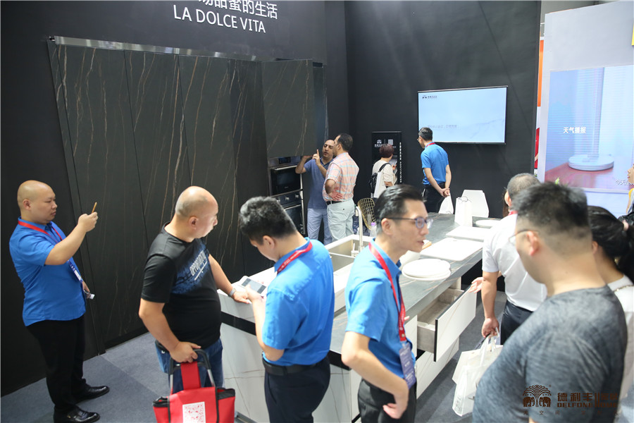 直擊廣州建博會——德利豐大巖板玩出新高度 開(圖10)