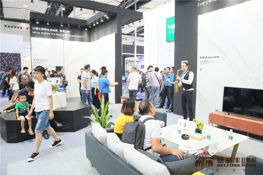 熱度持續(xù)飆升!行業(yè)協(xié)會(huì)領(lǐng)導(dǎo)對德利豐大巖板贊(圖3) 熱度持續(xù)飆升!行業(yè)協(xié)會(huì)領(lǐng)導(dǎo)對德利豐大巖板贊(圖3)