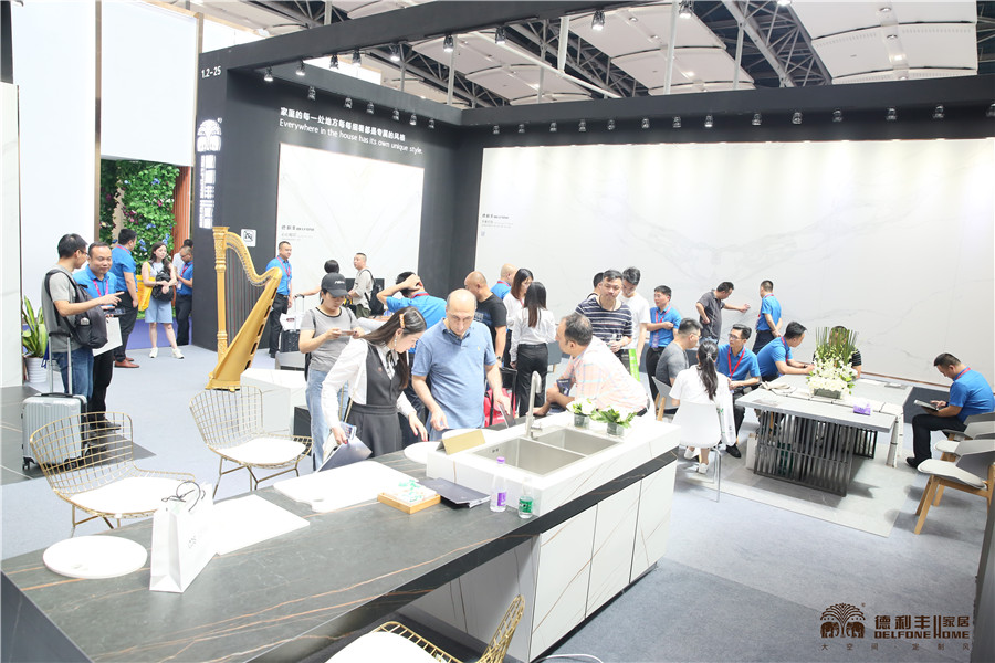 占據各大權威媒體頭條，德利豐家居又一次刷爆(圖3)