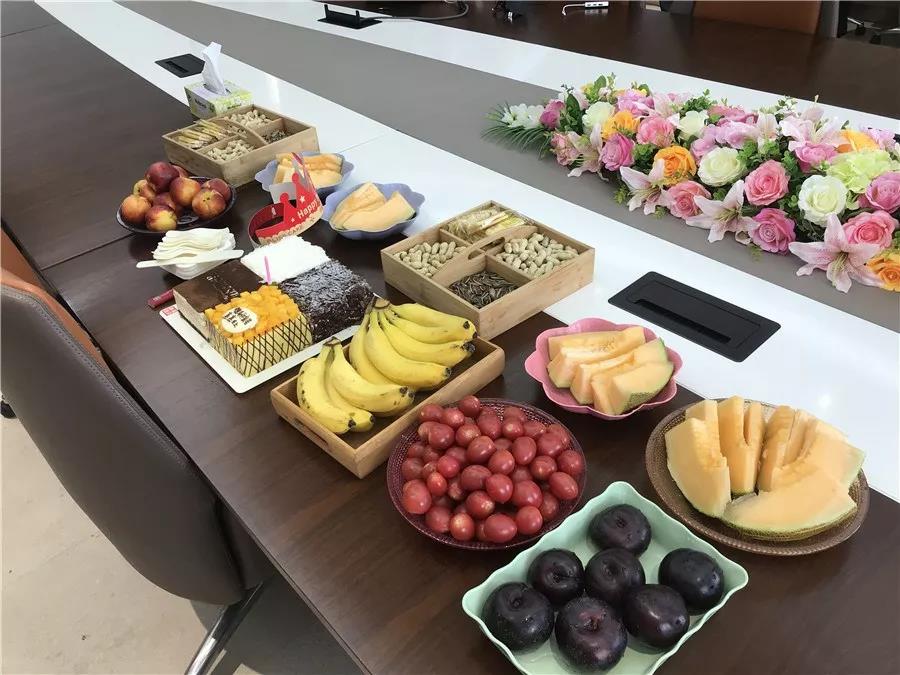 7月生日會—愿你被這個世界溫柔對待(圖1) 7月生日會—愿你被這個世界溫柔對待(圖1)