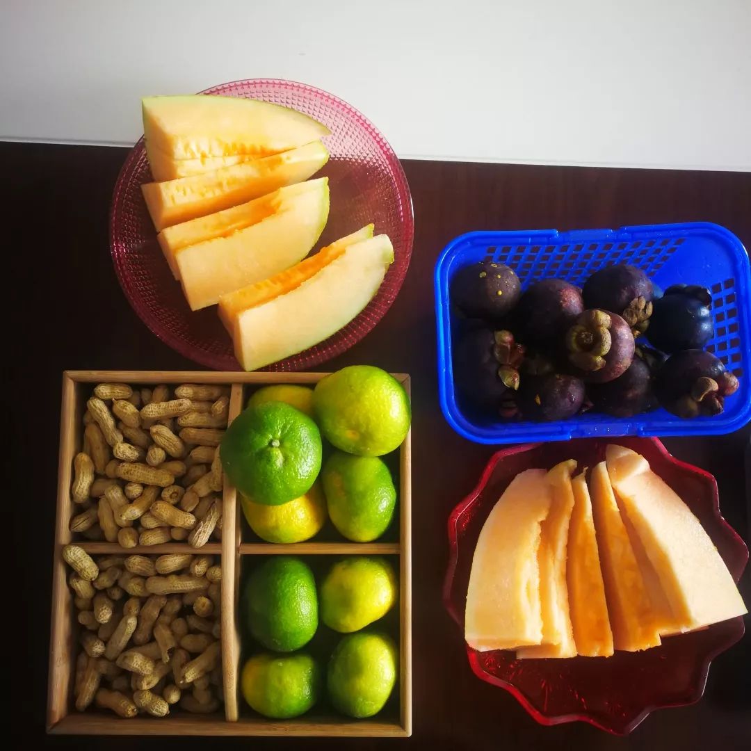 8月生日會—你是奮斗時光里,最美的贊歌(圖3) 8月生日會—你是奮斗時光里,最美的贊歌(圖3)