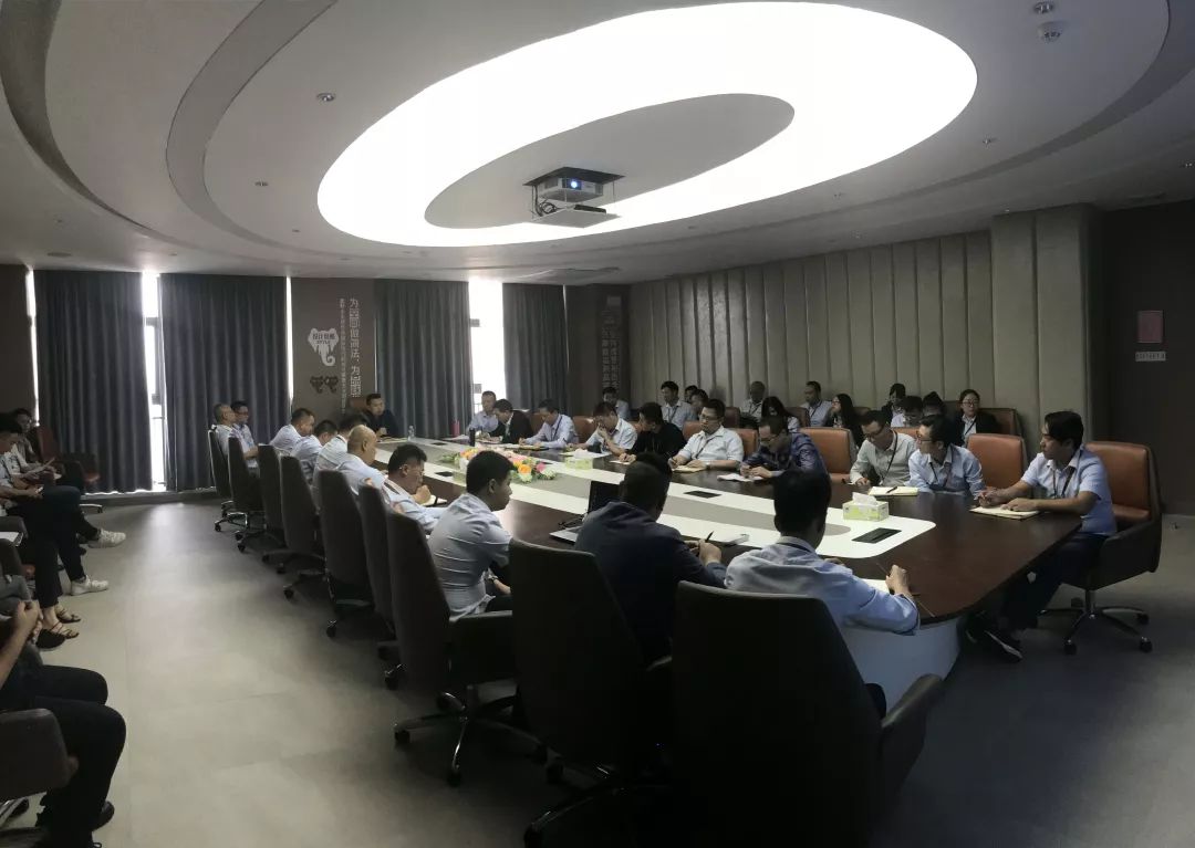 保持態勢，持續擴張 — 德利豐家居10月總結會圓