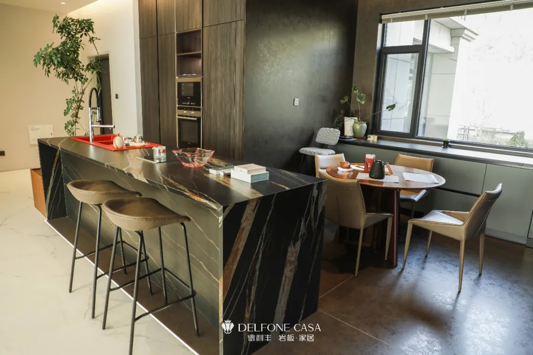 家裝案例 | 高級雅致的大平層別墅，演繹一半設計，一半藝術(圖8)