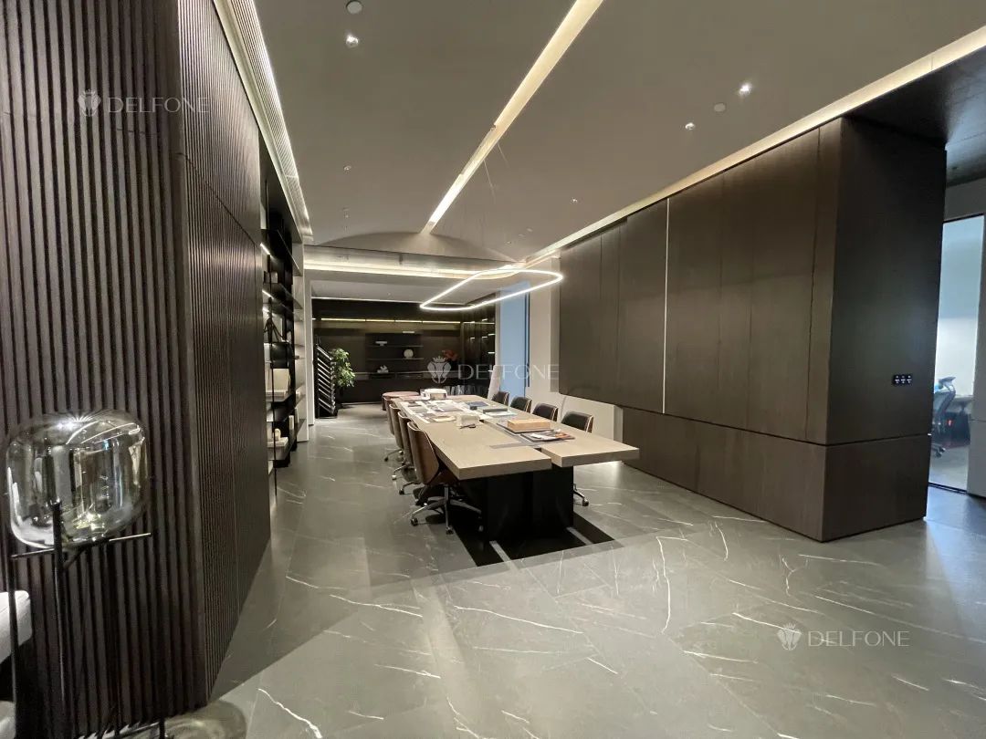 DELFONE案例分享 | 現(xiàn)代簡(jiǎn)約風(fēng) X 設(shè)計(jì)工作室,巖繹至美辦公環(huán)境(圖6) 圖片