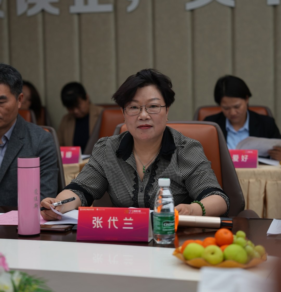 《陶瓷巖板》國(guó)家標(biāo)準(zhǔn)研討會(huì)在德利豐總部隆重召開(kāi)(圖4) 圖片